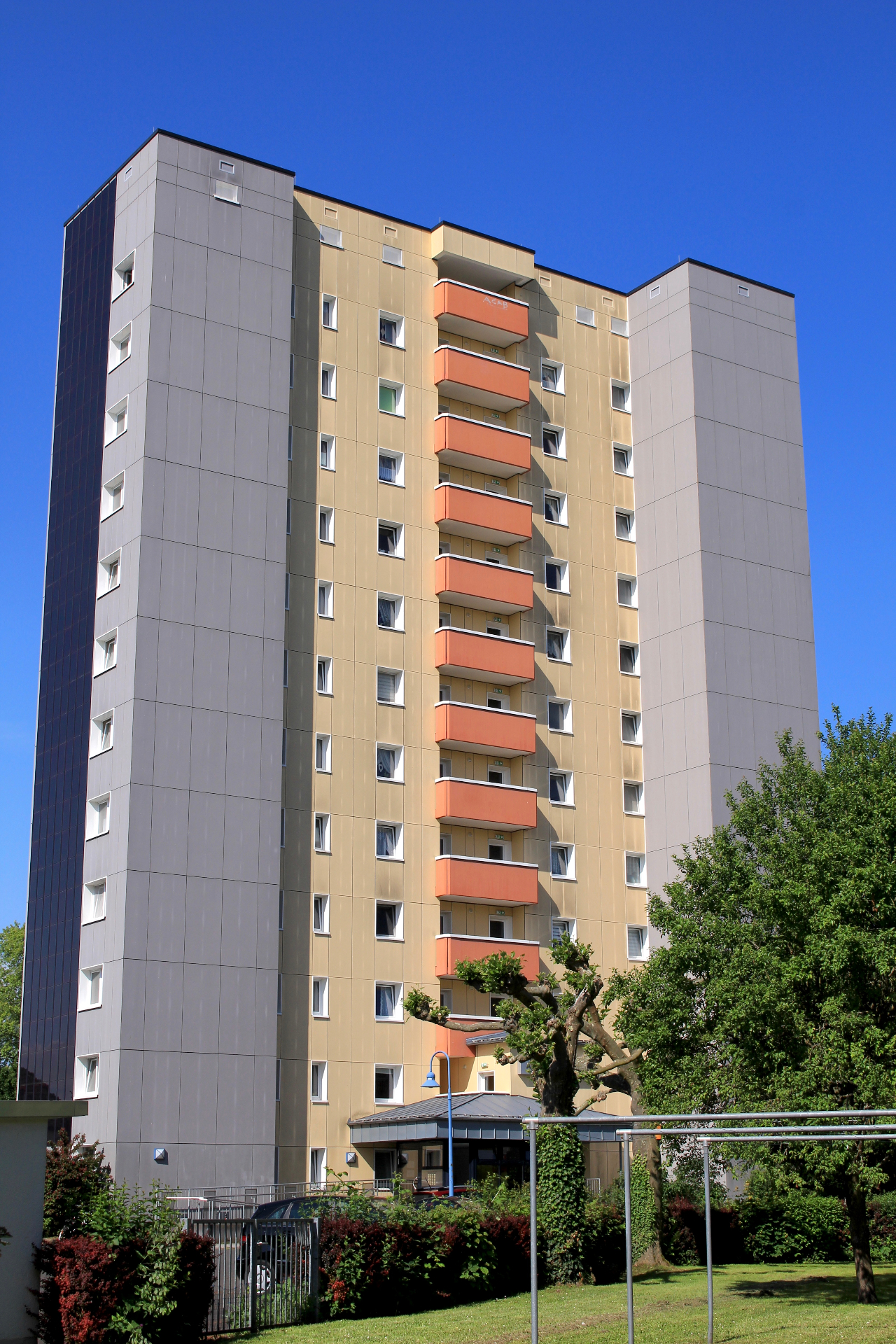 Helle 3 Zimmerwohnung mit verglastem Balkon, Anneröder Weg 10, 35394 Gießen